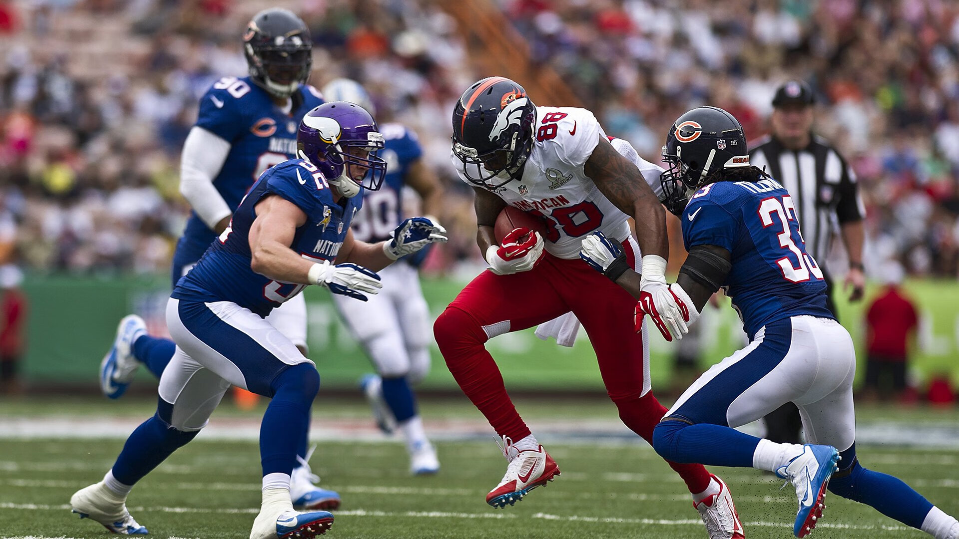 NBA总决赛激战正酣,勇士队逆转取胜扳平大比分